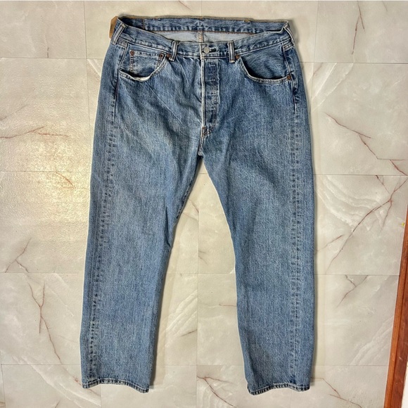 Levis 501 Straight Leg Denim Jeans 38 X 32 - Picture 1 of 4